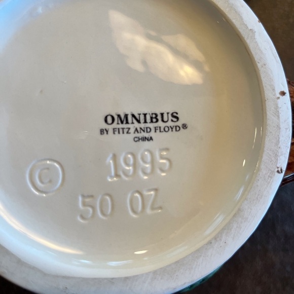 Victorian Rose Teapot. Omnibus by Fitz and Floyd 1995 - Picture 9 of 14